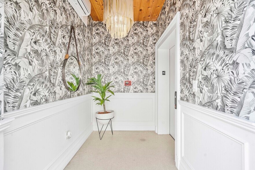 More Photos Of 900 NW 6th St, Fort Lauderdale Loft Creative Space For Lease