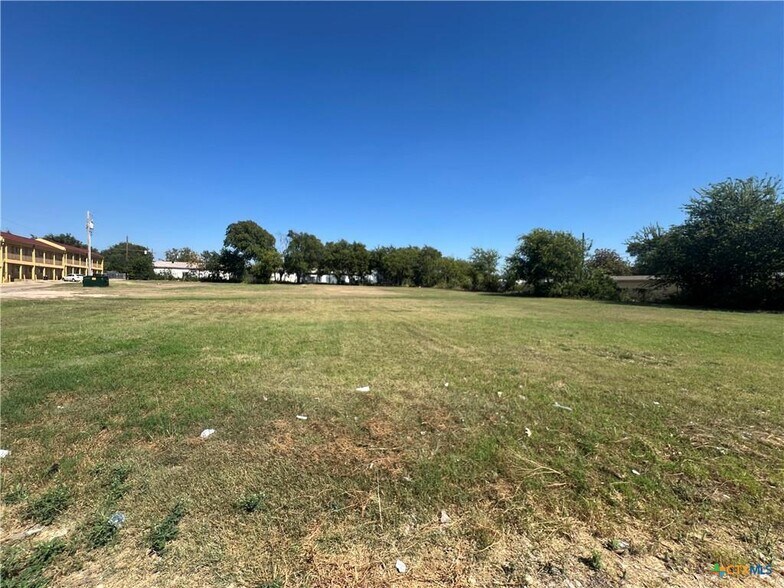 More Photos Of 801 E Veterans Memorial Blvd, Killeen Land For Sale