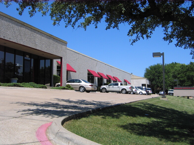 Primary Photo Of 3151 Skylane Dr, Carrollton Light Distribution For Lease