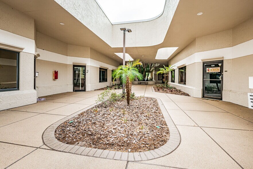 More Photos Of 3023 Eastland Blvd, Clearwater Office For Sale