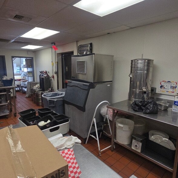 More Photos Of 2045 Brice Rd, Reynoldsburg Restaurant For Lease