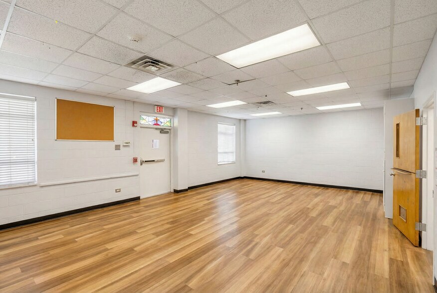 More Photos Of 1941 Shorter Ave SW, Rome Religious Facility For Lease