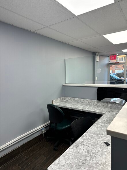 More Photos Of 1028 154th St, Whitestone Storefront Retail Office For Lease