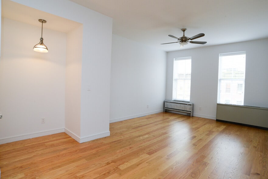 More Photos Of 114-116 Greenpoint Ave, Brooklyn Apartments For Sale