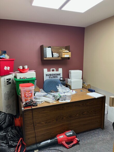 More Photos Of 611 N 1st St, Yakima Office For Sale