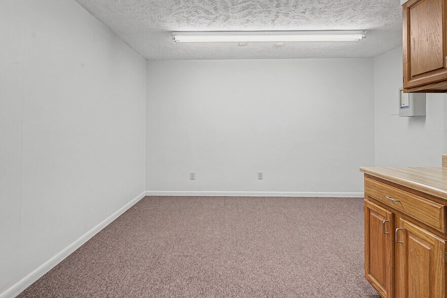 More Photos Of 219 N Main St, Spring Lake Bank For Sale