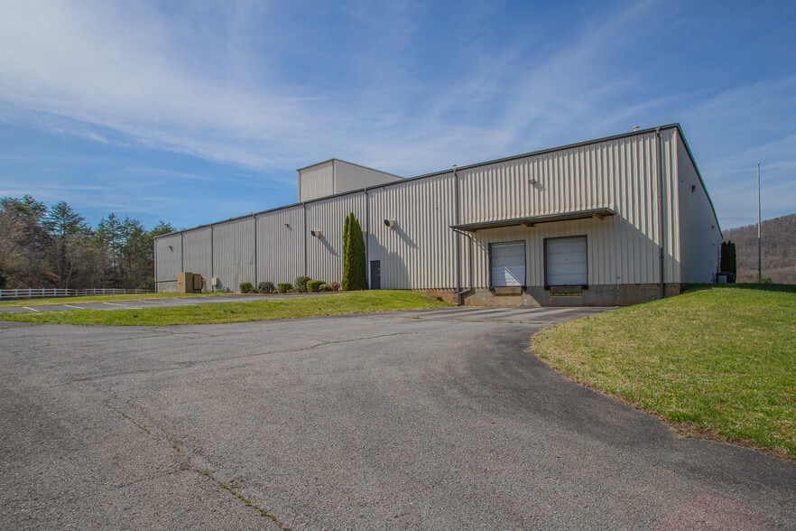 More Photos Of 80 American Wy, Natural Bridge Station Industrial For Lease