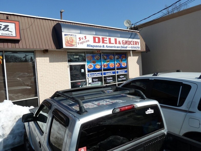 More Photos Of 2501-2507 Middle Country Rd, Centereach Unknown For Lease