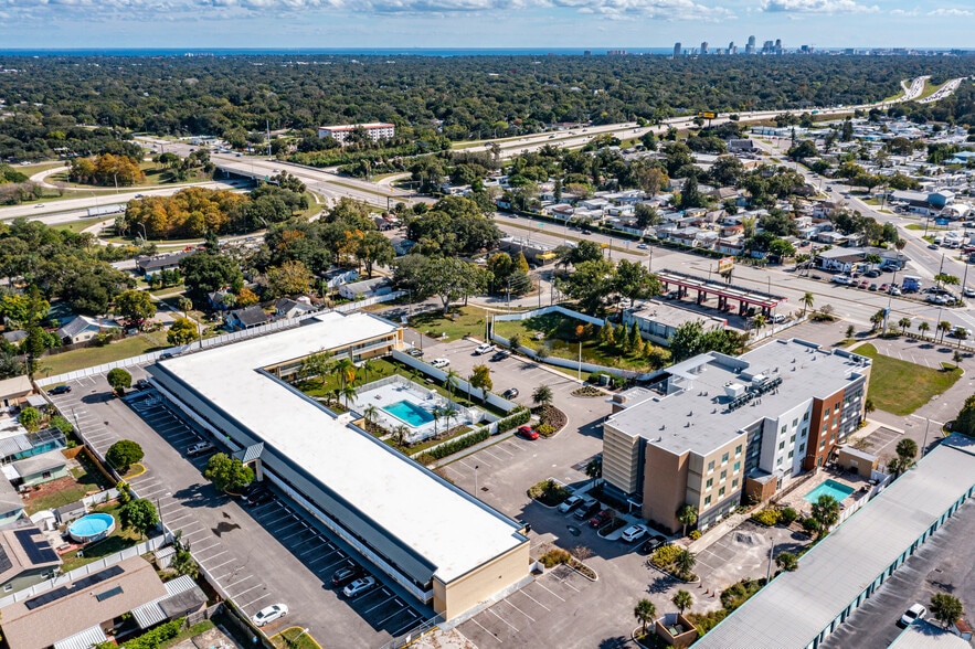 More Photos Of 2595 54th Ave N, Saint Petersburg Hotel For Sale