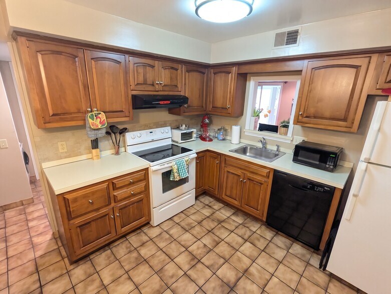 More Photos Of 940A Innsbruck Dr, Hummelstown Multifamily For Sale