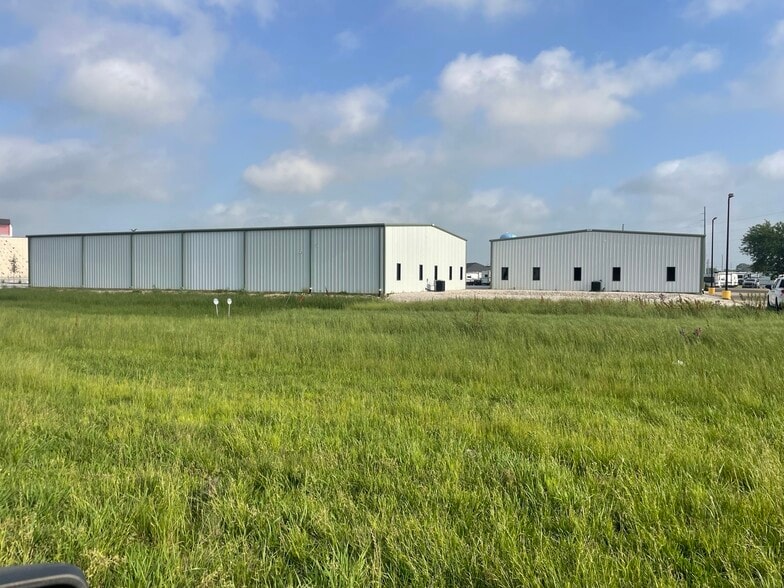 More Photos Of 2023 H O Mills hwy, Port Arthur Warehouse For Lease