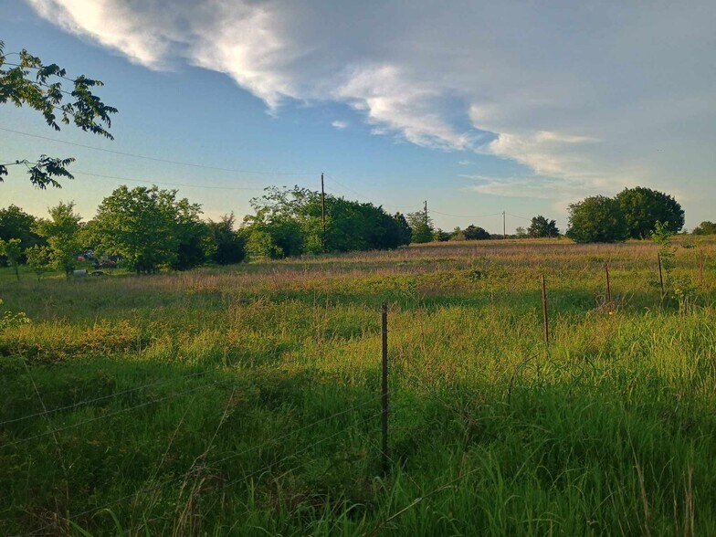 More Photos Of 5330 E Interstate 30, Campbell Land For Lease