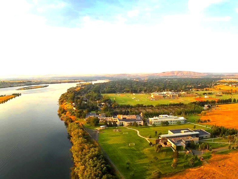 More Photos Of 215 University Dr, Richland Apartments For Sale