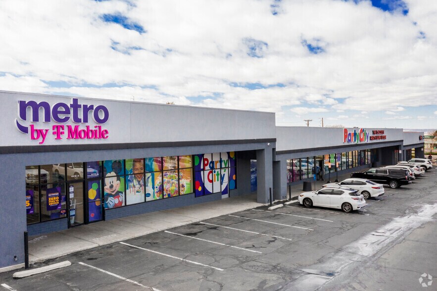 More Photos Of 4400-4420 Wyoming Blvd NE, Albuquerque Unknown For Lease