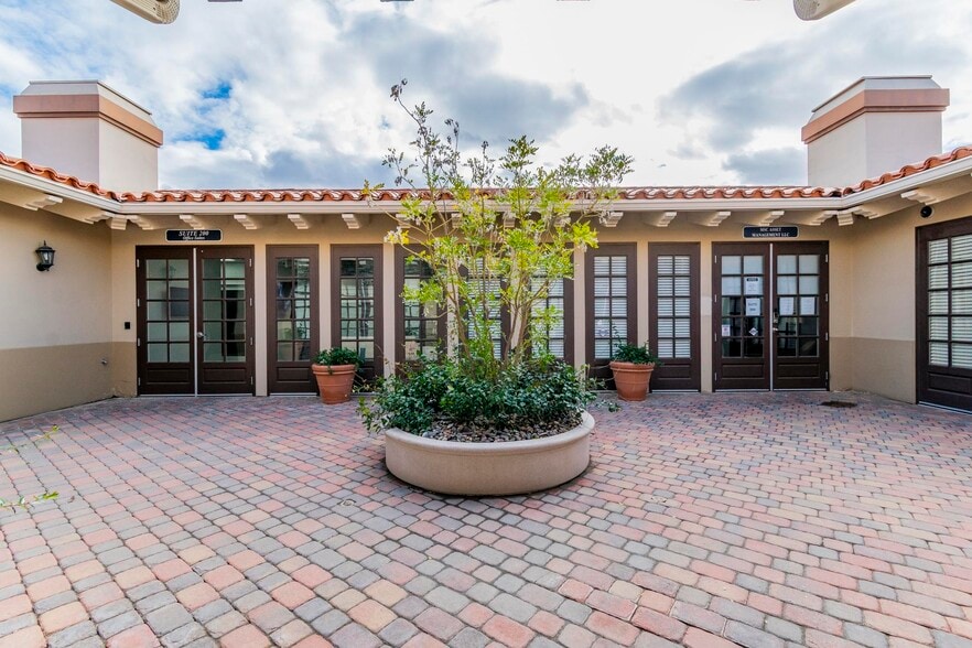 More Photos Of 3037 E Warm Springs Rd, Las Vegas Medical For Lease