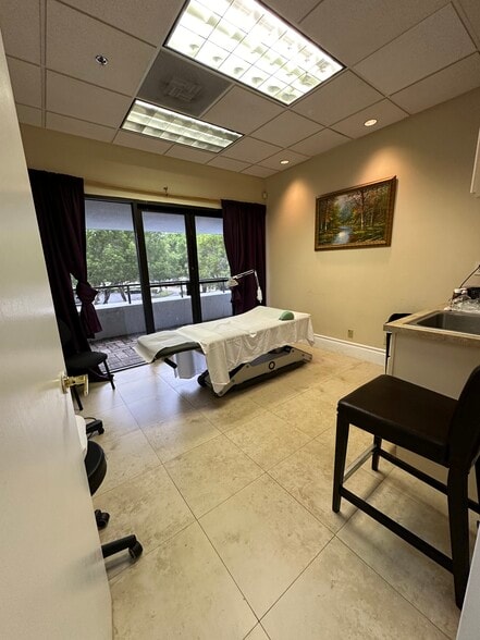 More Photos Of 2900 N Military Trl, Boca Raton Medical For Sale