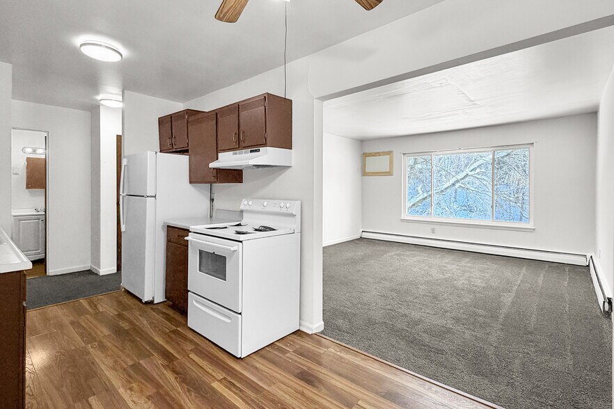 More Photos Of 1103 25th St, Rock Island Apartments For Sale