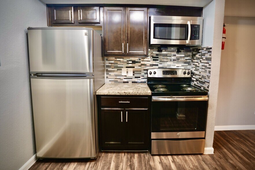 More Photos Of 424 S Bender Hollow, Humble Apartments For Sale