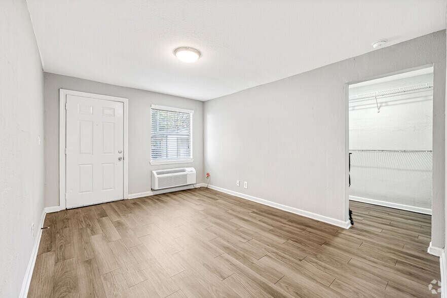 More Photos Of 2265 Perry Blvd NW, Atlanta Apartments For Sale