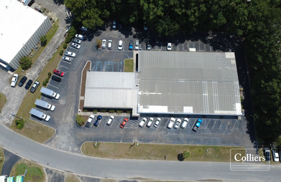 More Photos Of 1007 Bankton Cir, Hanahan Flex For Lease