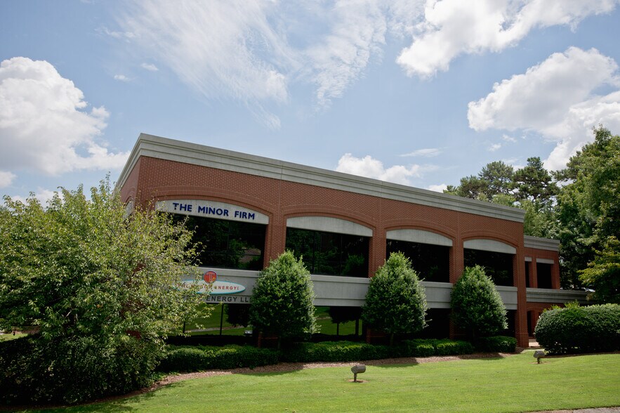 More Photos Of 745 College Dr, Dalton Manufacturing For Lease