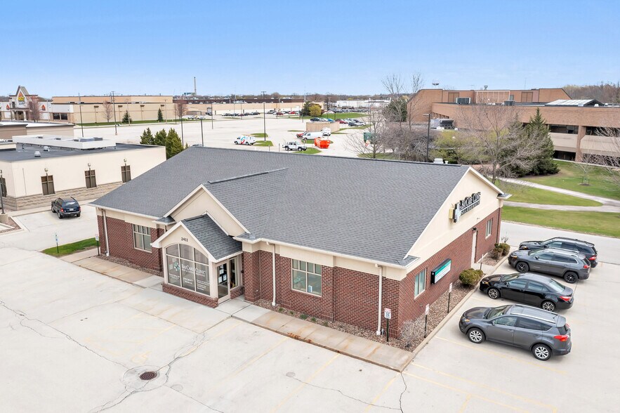 More Photos Of 2411 Holmgren Way, Green Bay Healthcare For Lease