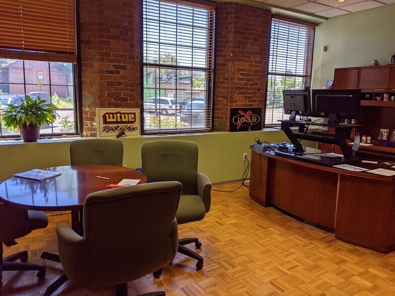 More Photos Of 101 Pine St, Dayton Office For Lease