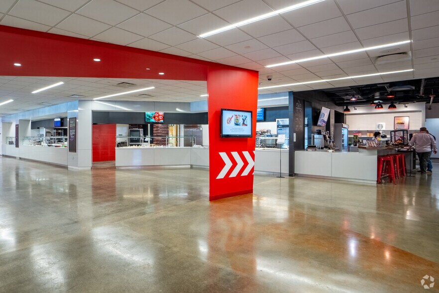 More Photos Of 900 Chelmsford St, Lowell Unknown For Lease