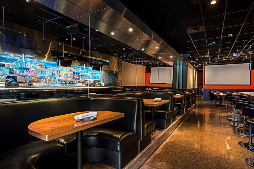 More Photos Of 507 2nd St, Eureka General Retail For Sale