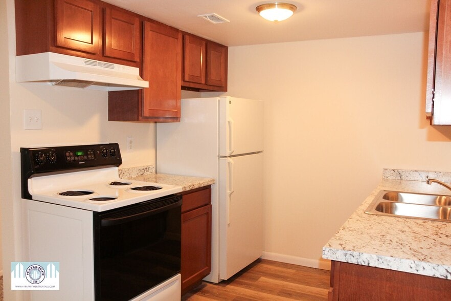More Photos Of 2822-2846 Eldora Dr, Toledo Apartments For Sale