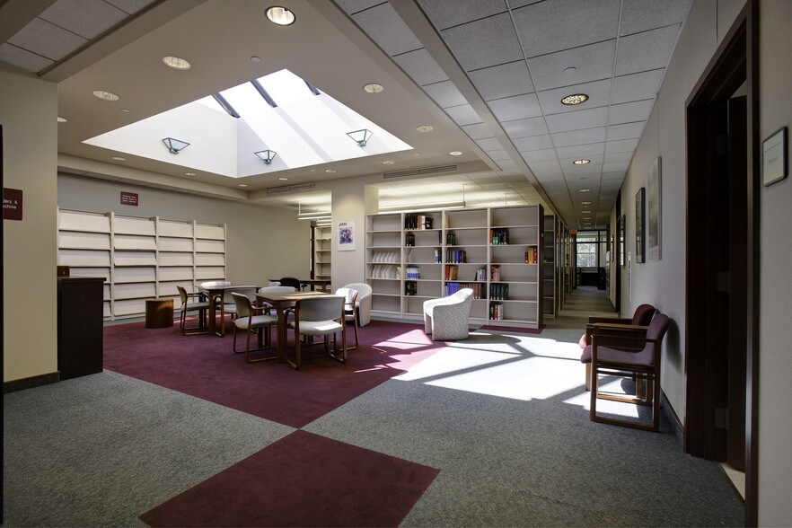 More Photos Of 1041 Route 202/206, Bridgewater Research And Development For Lease