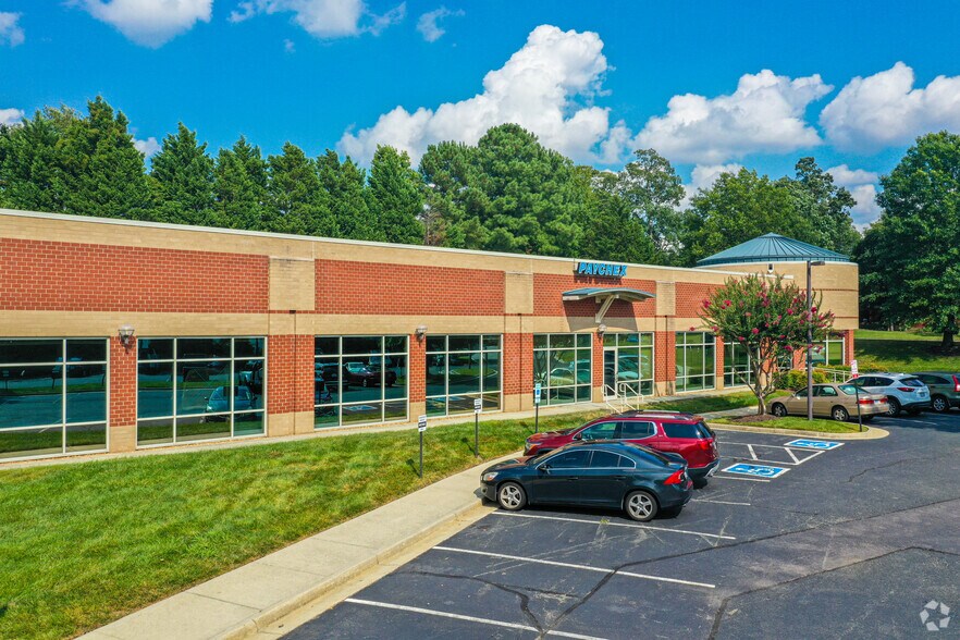 More Photos Of 3960-3990 Stillman Pky, Glen Allen Office For Lease