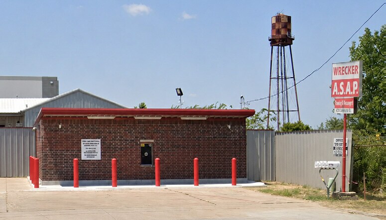 More Photos Of 200 S Blue Mound Rd, Fort Worth Warehouse For Lease