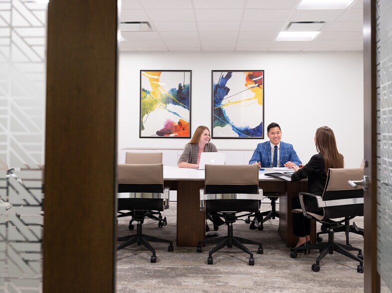 More Photos Of 2115 Rexford Rd, Charlotte Office For Lease