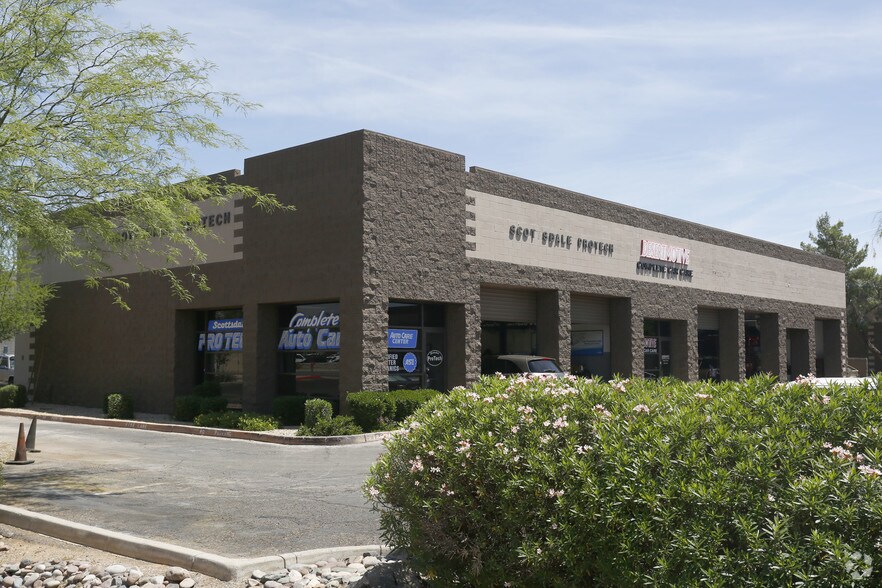 More Photos Of 8245 E Butherus Dr, Scottsdale Auto Repair For Lease