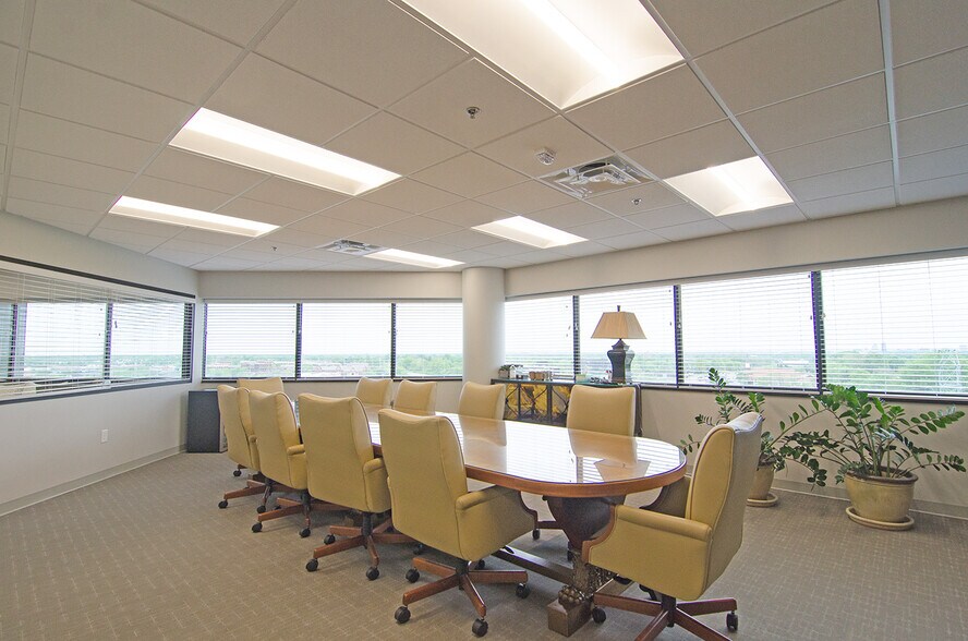 More Photos Of 771 Corporate Dr, Lexington Office For Lease