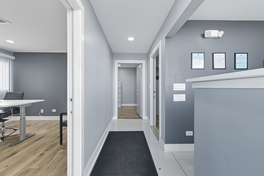 More Photos Of 801 W Grant Hwy, Marengo Freestanding For Lease