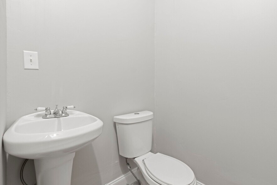 More Photos Of 181 N Fairview Ave, Spartanburg Apartments For Sale