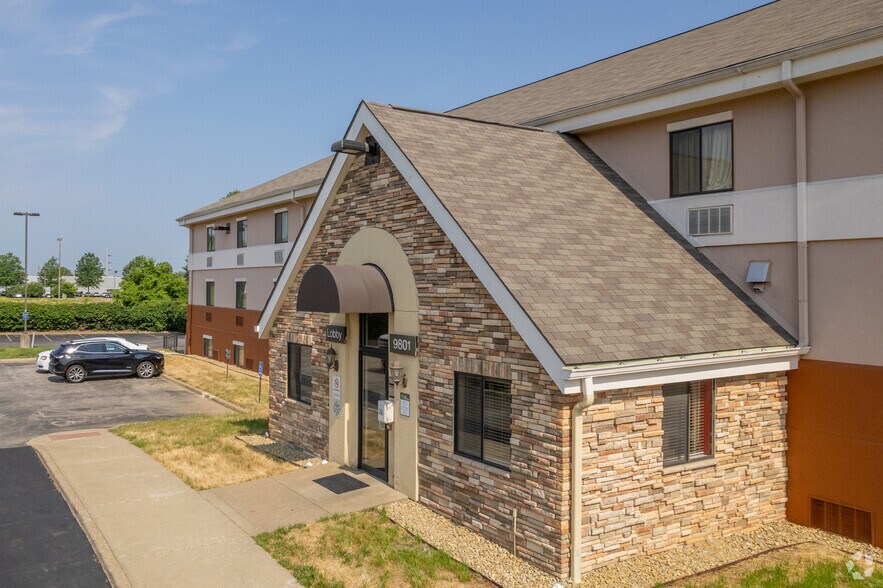 More Photos Of 9801 Bunsen Way, Louisville Hotel For Sale