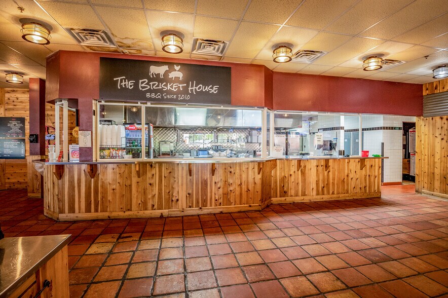 More Photos Of 3301 Cypress Creek Pky, Houston Restaurant For Lease