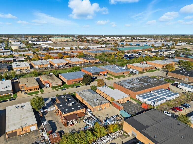 More Photos Of 1425 Louis Ave, Elk Grove Village Flex For Lease