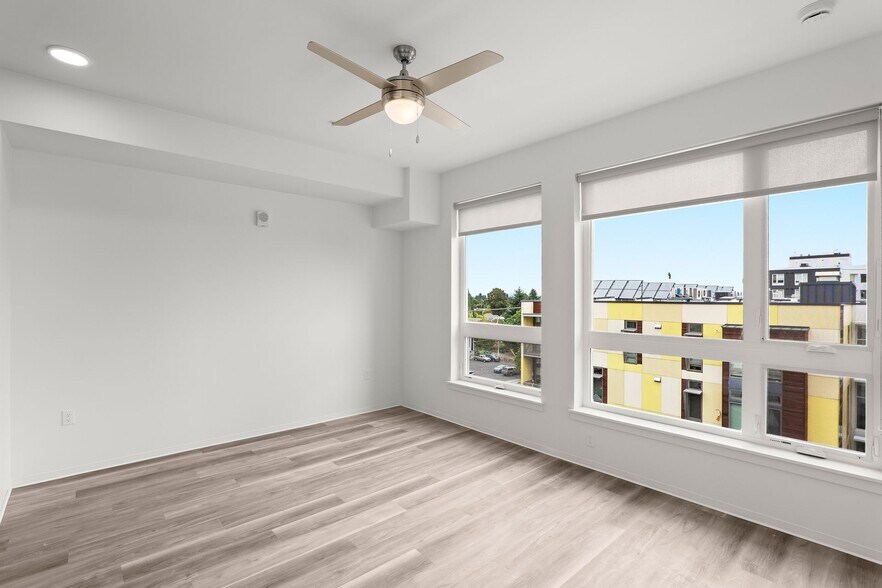 More Photos Of 5460 N Interstate Ave, Portland Apartments For Lease