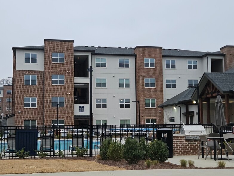 More Photos Of 1395 Moreland Ave SE, Atlanta Freestanding For Lease