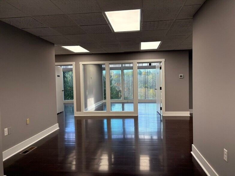 More Photos Of 6099 Riverside Dr, Dublin Office For Lease