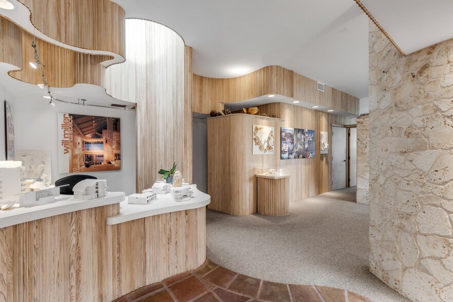 More Photos Of 100-104 Riverside Dr, New Smyrna Beach Office For Sale