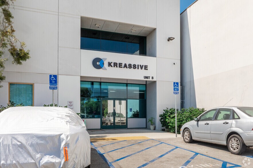 More Photos Of 1536 W 228th St, Torrance Warehouse For Lease