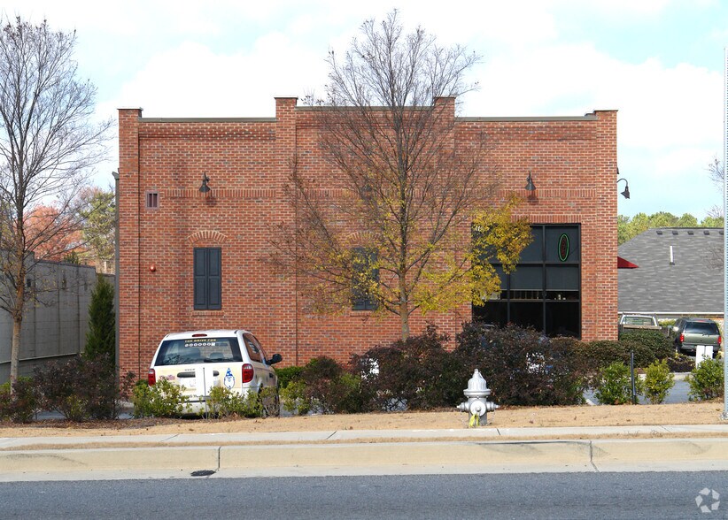 More Photos Of 540 N Main St, Alpharetta Auto Repair For Sale