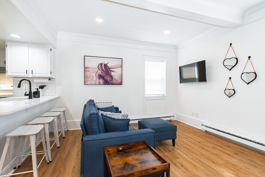 More Photos Of 48 Columbia St, Poughkeepsie Apartments For Sale