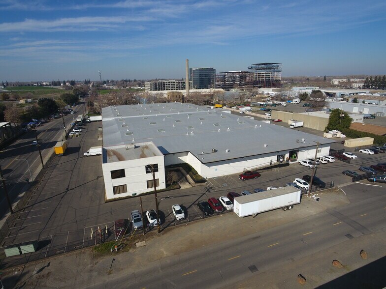 More Photos Of 901-915 N B St, Sacramento Warehouse For Lease