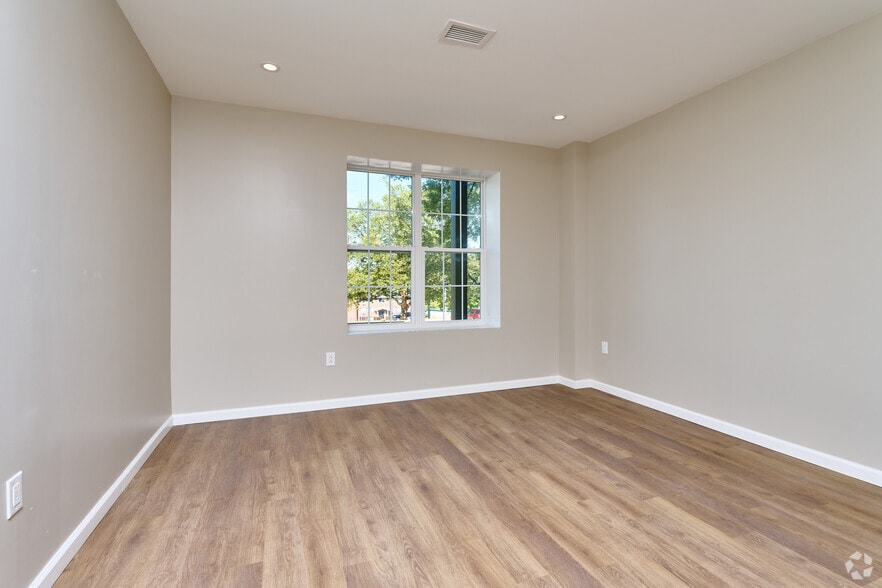 More Photos Of 1550 Empire Blvd, Webster Apartments For Sale